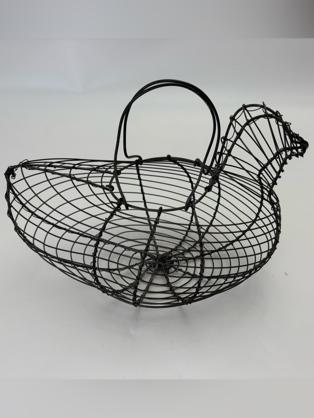 Decorative Wire Chicken Basket - Black